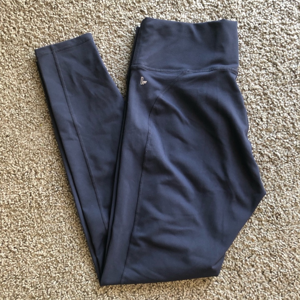 High waisted power hold leggings from Fabletics. Size XL in Pewter color.